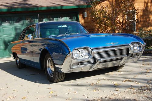 1962 Ford Thunderbird 2-Door Light Custom 390 Engine, image 4