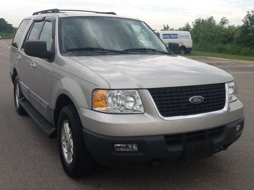 2005 ford expedition xlt 4wd cloth