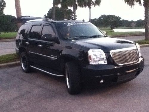 2007 gmc yukon denali black suv