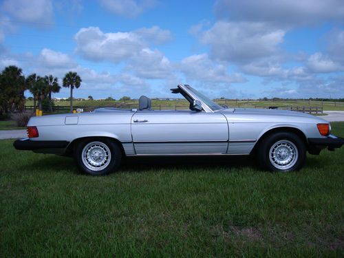 1982 Mercedes Benz 380SL, very well maintained,, image 4