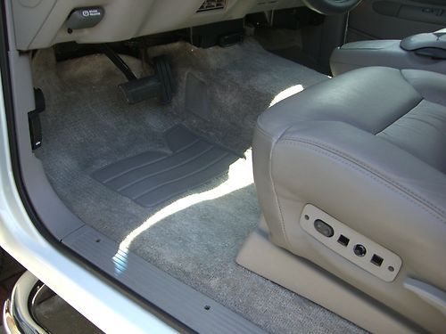 1997 Chevrolet Tahoe LT Sport Utility 2-Door 5.7L 4WD, image 3