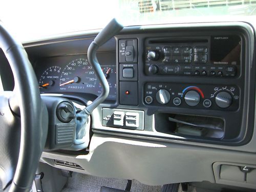 1997 Chevrolet Tahoe LT Sport Utility 2-Door 5.7L 4WD, image 6
