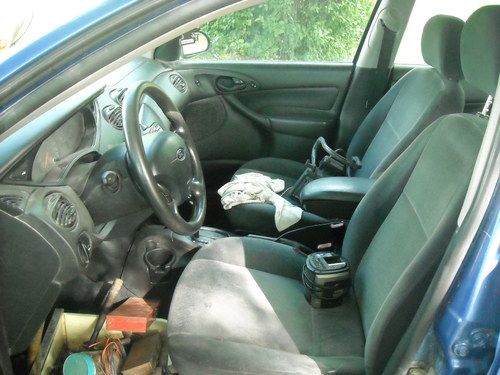 2002 Ford Focus SE Sedan 4-Door 2.0L, image 6