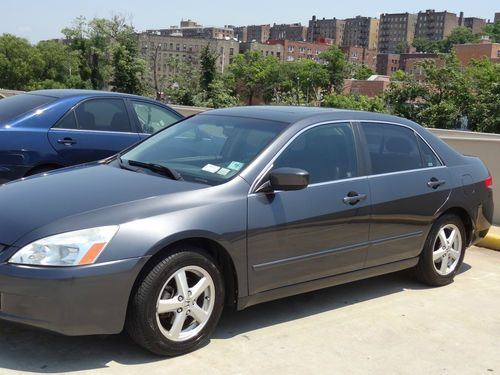 2004 honda accord exl sedan 4-door 2.4l w/navigation