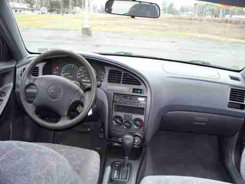 2001 Hyundai Elantra GLS Sedan 4-Door 2.0L, image 9
