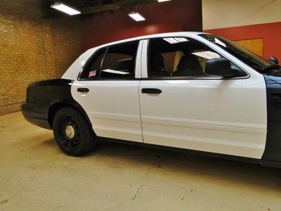 '10 CROWN VICTORIA, P71 P7B POLICE, Black/White, 56K MILES, CLEAN, WELL KEPT, US $8,495.00, image 17