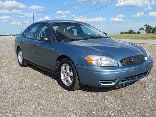 2005 Ford Taurus SE Sedan 4-Door 3.0L, image 4