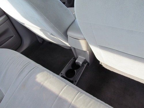 2005 Ford Taurus SE Sedan 4-Door 3.0L, image 14