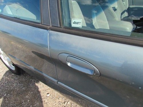 2005 Ford Taurus SE Sedan 4-Door 3.0L, image 18