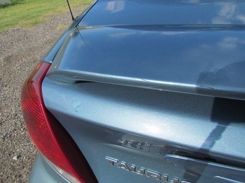 2005 Ford Taurus SE Sedan 4-Door 3.0L, image 20