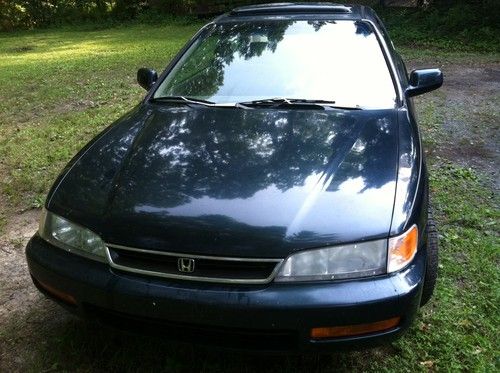 1996 honda accord ex coupe 2-door 2.2l vtech