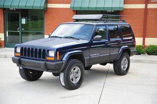 2001 jeep cherokee xj sport / lifted / new lift, tires, rack, line-x / 1 owner