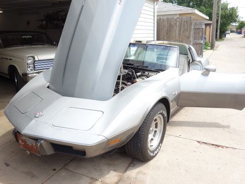 1978 25th Silver Anniversary L-82 Corvette 100% Original Matching # 36,000 Miles, image 4