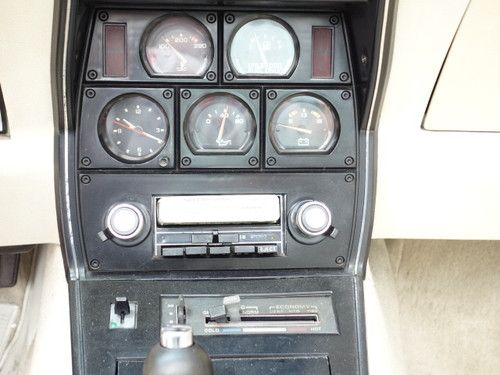 1978 25th Silver Anniversary L-82 Corvette 100% Original Matching # 36,000 Miles, image 11