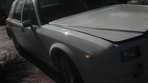 1991 LINCOLN TOWNCAR 4 DOOR SEDAN WITH ROLLS ROYCE PHANTOM BODY KIT, image 2