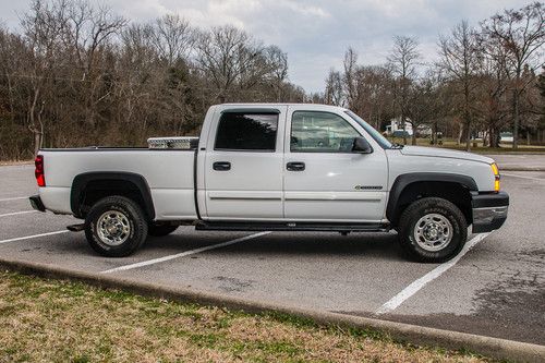 2003 Chevy Silverado LS 2500HD Crew Cab, image 2