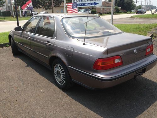 1992 acura legend l sedan 4-door 3.2l manual transmission!!!!