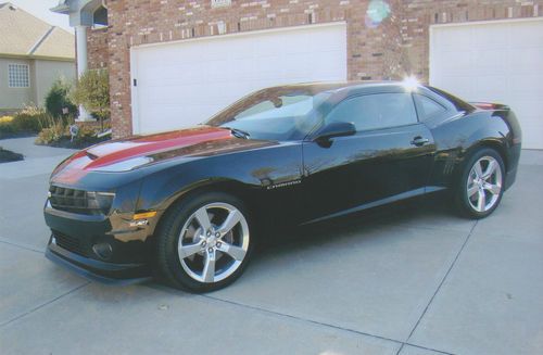 2011 chevrolet camaro ss coupe 2-door 6.2l