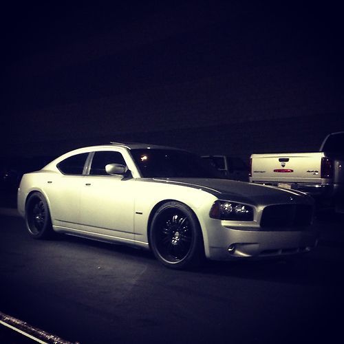 2006 dodge charger rt r/t 5.7l custom! fully loaded, 22" rims, fresh  motor!