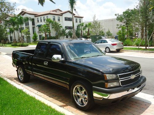 2007 Chevy Silverado C1500 Classic Extra Cab Short Bed 43K miles V6 Automatic, image 4