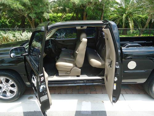 2007 Chevy Silverado C1500 Classic Extra Cab Short Bed 43K miles V6 Automatic, image 11