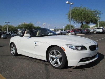 2009 white automatic sdrive miles:40k convertible