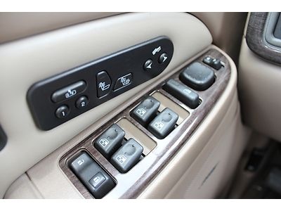 2006 Yukon Denali SUV 6.0L V8 AWD Rear DVD Sunroof OnStar Leather Power Seats, image 12