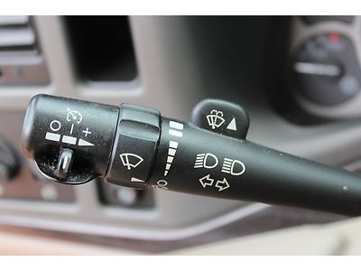 2006 Yukon Denali SUV 6.0L V8 AWD Rear DVD Sunroof OnStar Leather Power Seats, image 14