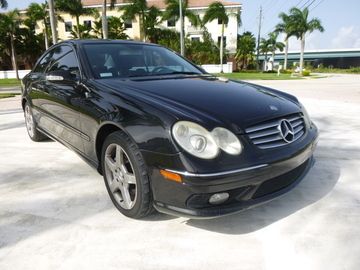 2005 mercedes-benz clk500 base coupe 2-door 5.0l - amzing condition!