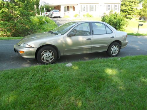 1996 chevrolet cavalier ls sedan 4-door 2.2l