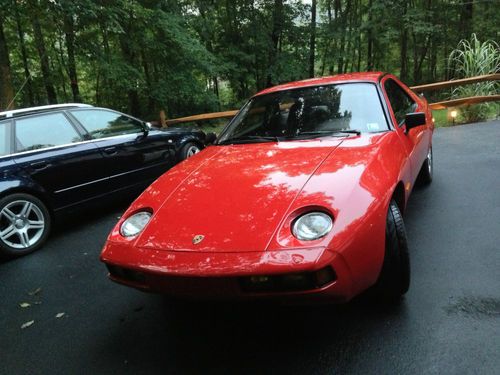 Porsche 928 - 1980 - euro - 5 spd (manual)