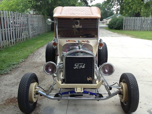 Ford model t-bucket