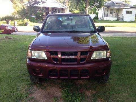 Isuzo rodeo (maroon) 2002 fully automatic.