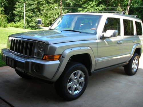 2007 jeep commander overland 4wd hemi lifted