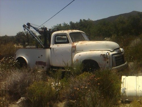 1953 chevy gmc tow truck