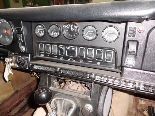 Classic Jaguar 1969 XKE Roadster with Black Hard Top - 6cyl 4.2 mtr, image 19