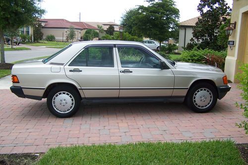 1988 Sedan Immaculate One Owner Garage-kept 61k TIME WARP fraction of new price, image 19