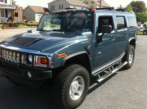 Beautiful loaded 2005 hummer h2