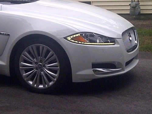 2012 jaguar xf portfolio - best color combination!