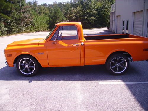 1969 gmc sierra 1500 350 v8 muncie 4 speed p/s new wheels runs great