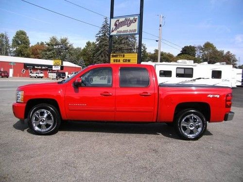 2013 chevrolet silverado 1500 ltz 4x4 6-speed crew cab truck loaded immaculate!!