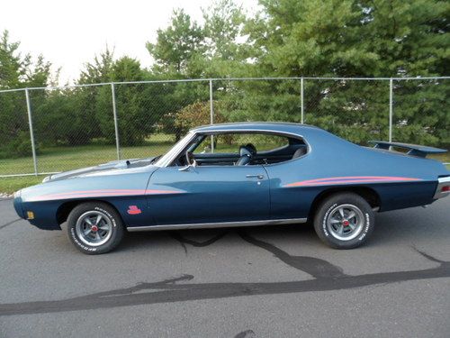 1970 atol blue gto w/ judge stripes on phs! excellent driver