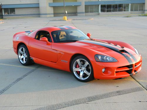 2008 dodge viper srt-10 coupe 2-door 8.4l