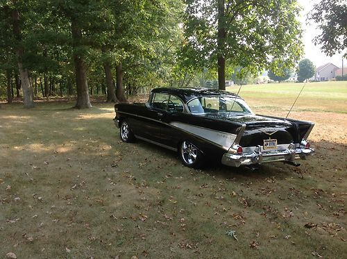 1957 chevy. Belair 2 dr hard top black, image 2