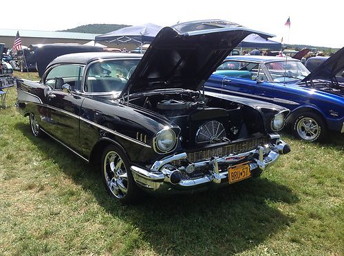 1957 chevy. Belair 2 dr hard top black, image 11