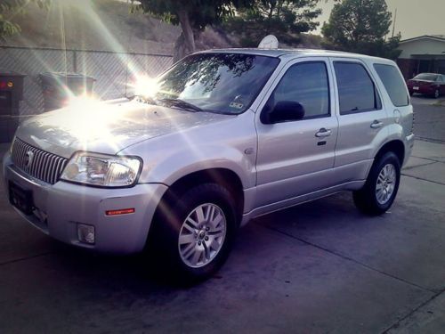2005 mercury mariner only 47k miles! clean 4x4 power windows and lock new tires