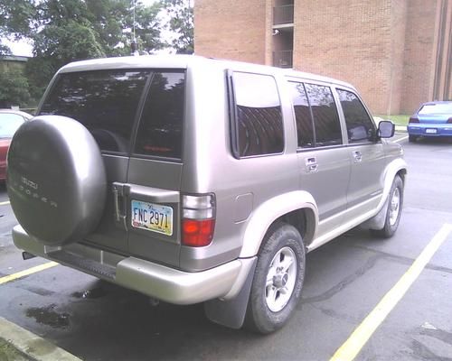 2001 isuzu trooper s sport utility 4-door 3.5l