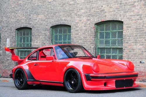 1986 porsche 930 track car *turn key professionally engineered track car*