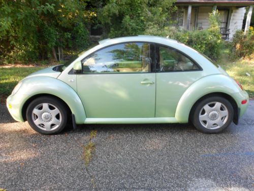 2000 volkswagen beetle gls hatchback 2-door 1.8l, motivated seller, make offer