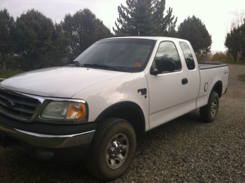 2003 ford f-150 xl extended cab pickup 4-door 5.4l bi fuel with natural gas